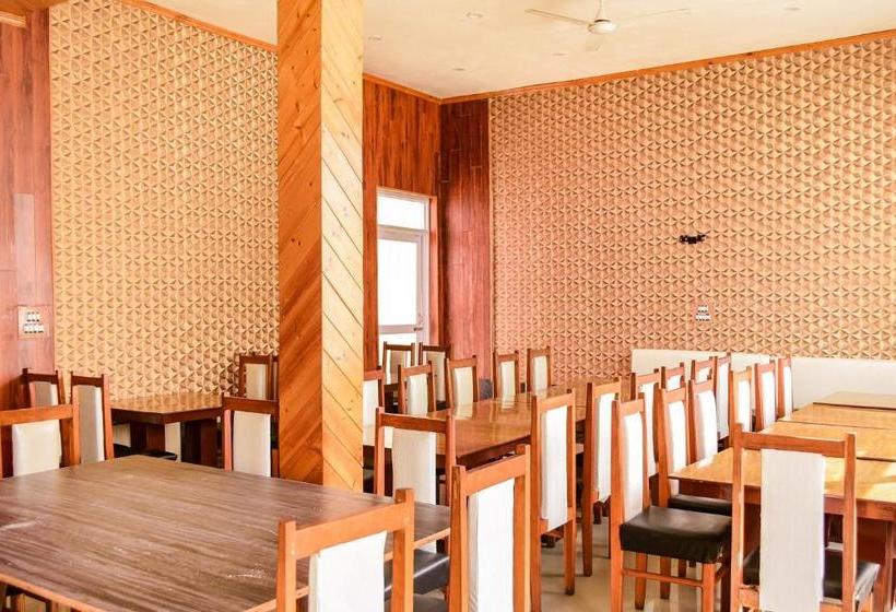 Hotelli Capital O 63908  Pearl Continental