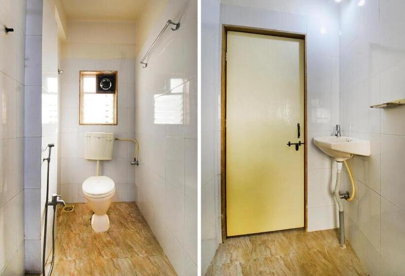 فندق Collection O 64849 Dwarka Lodge