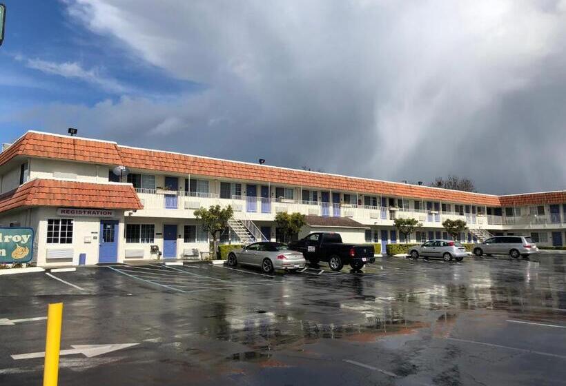 ホテル Gilroy Inn