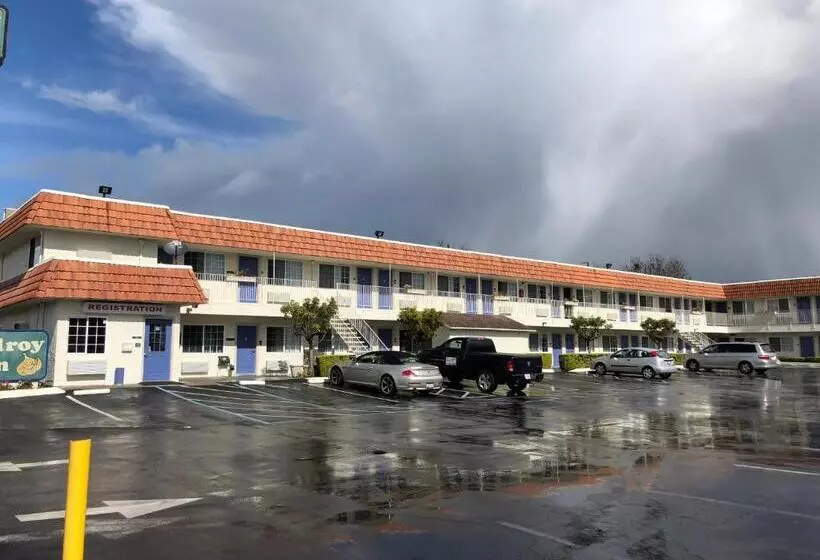 ホテル Gilroy Inn