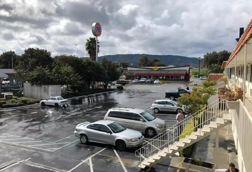 ホテル Gilroy Inn