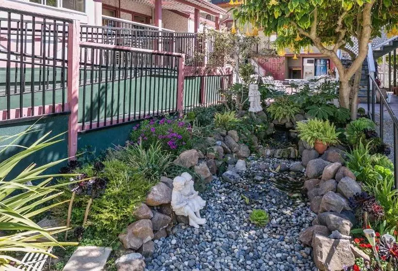 호텔 Rose Garden Inn