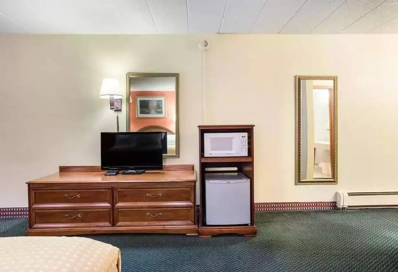 호텔 Royal Inn Clearfield