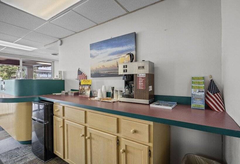 Otel The Red Tree Inn