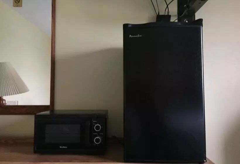 모텔 The Travelers Inn