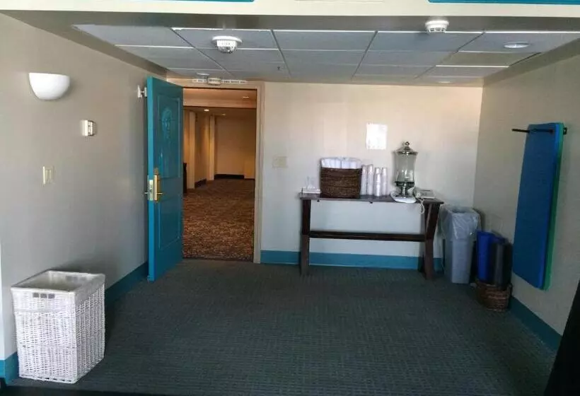 استراحتگاه Laughlin River Lodge