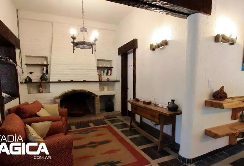 Retkeilymaja Posada Los Cipreses