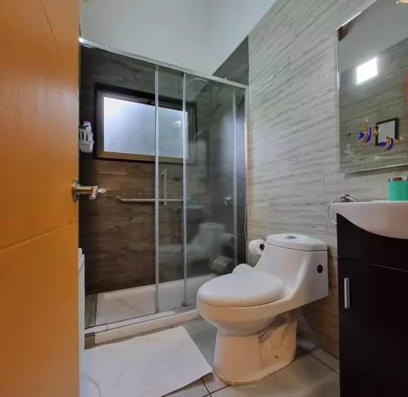 Hostel Torobayo