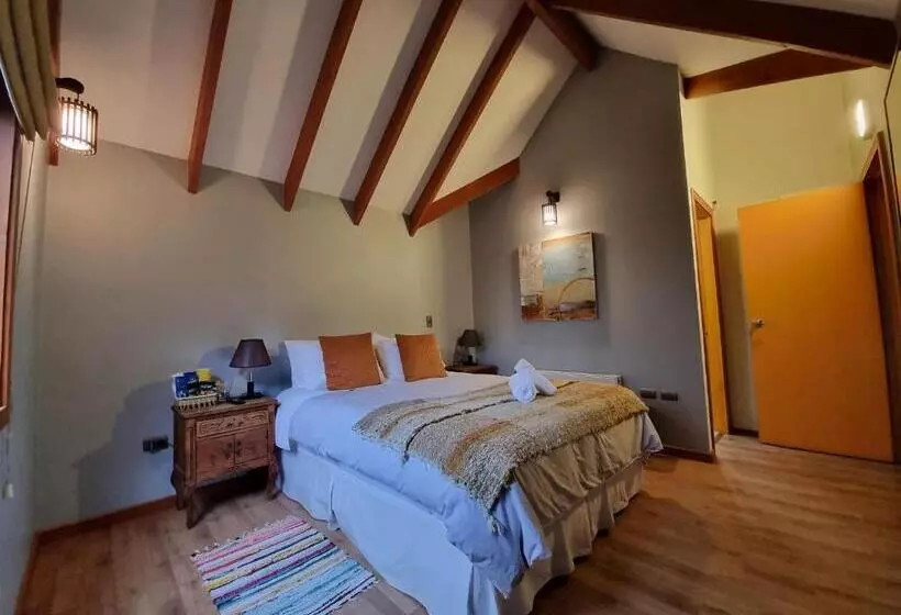 Hostel Torobayo