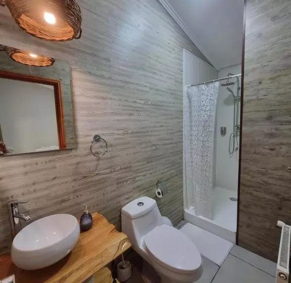 Hostel Torobayo
