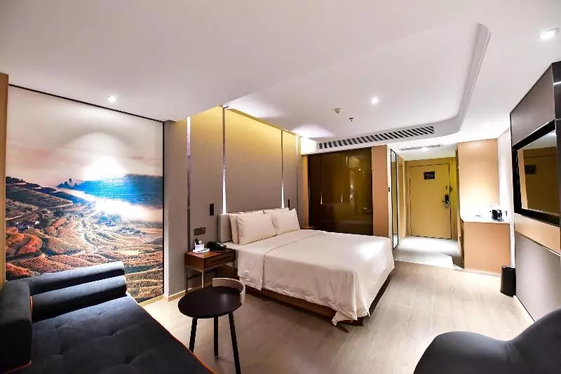 Hotel Atour