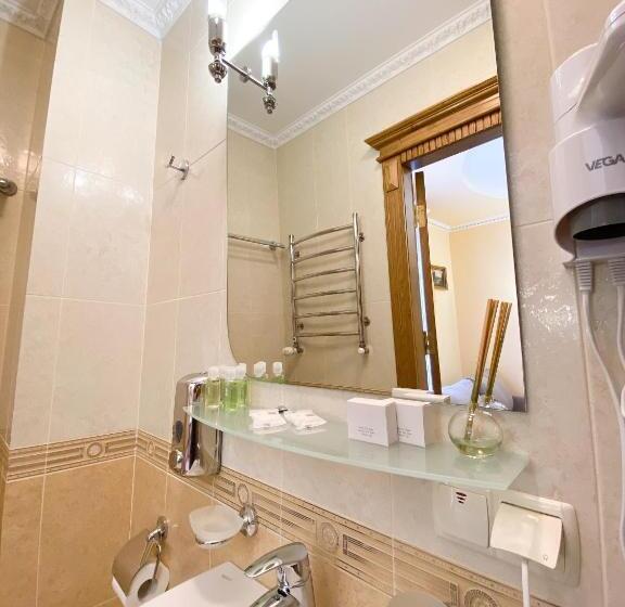 فندق петрос Family