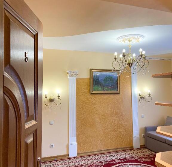 فندق петрос Family