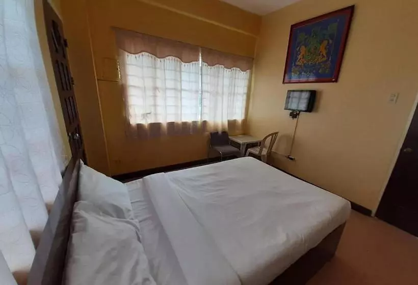 ホテル Oyo 254 Arrozal Pension House