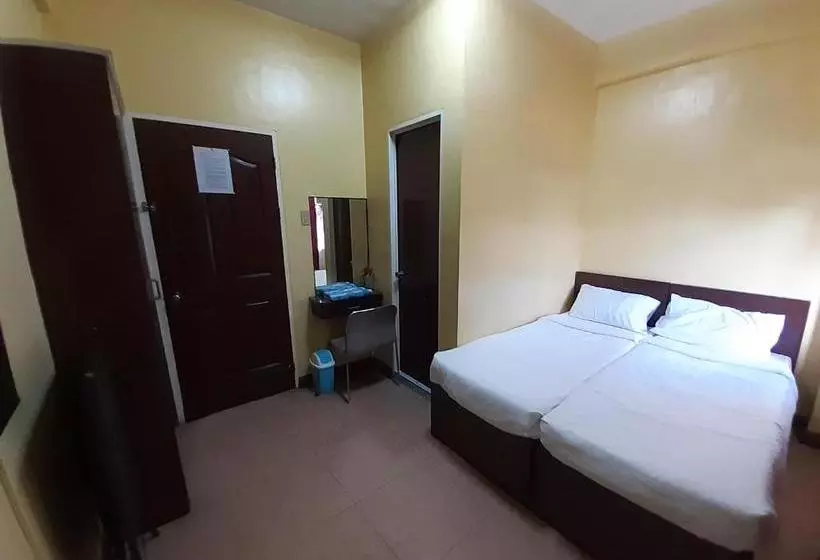 ホテル Oyo 254 Arrozal Pension House