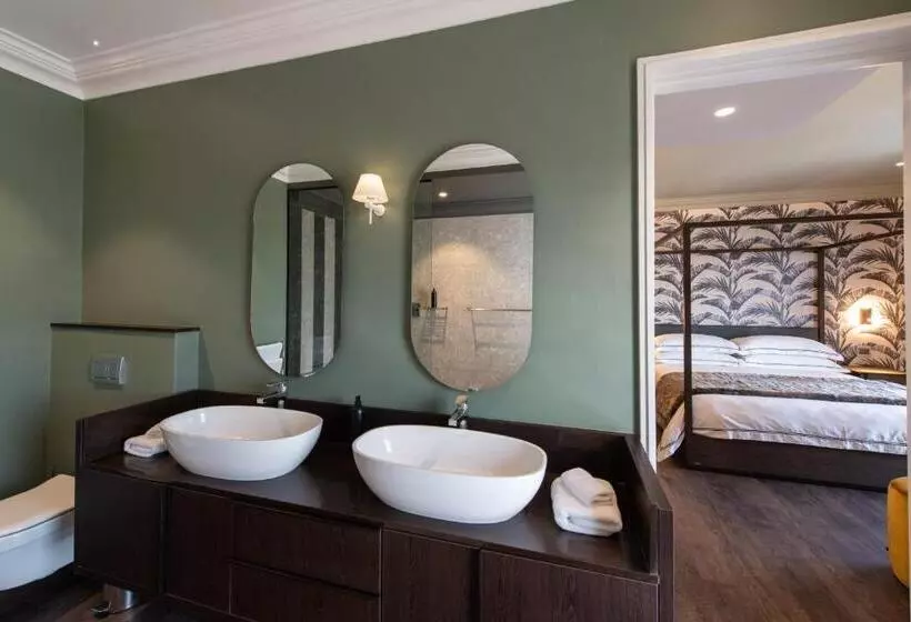 Hotelli The Feather Hill Boutique