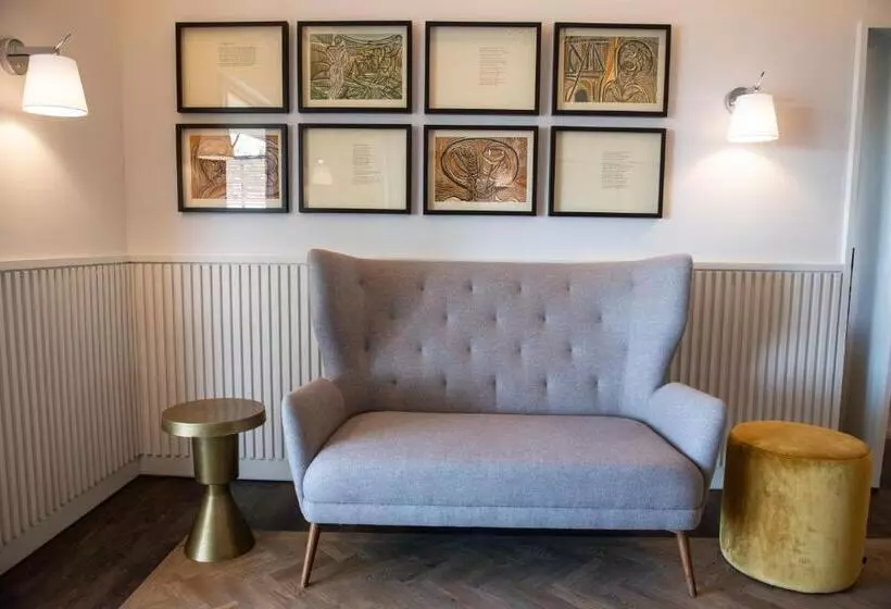 Hotelli The Feather Hill Boutique