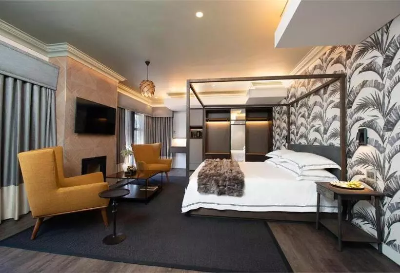 Hotelli The Feather Hill Boutique