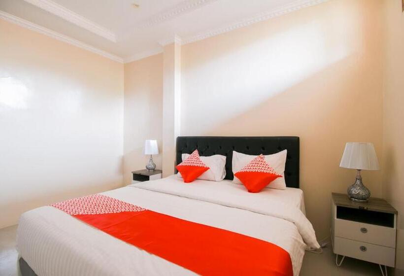 Oyo 1667 Edotel Smkn 1 Pacet