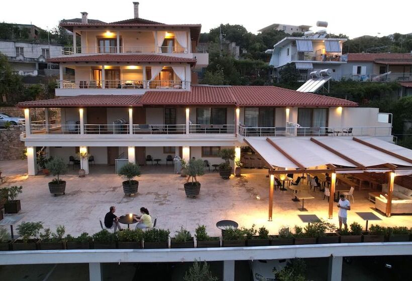 住宿加早餐  Royal 1967