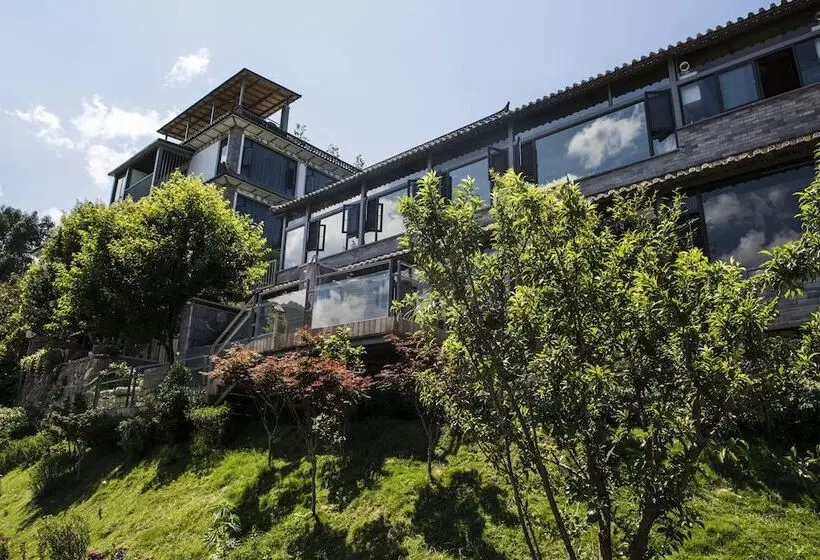 هتل Dali Valley Resort