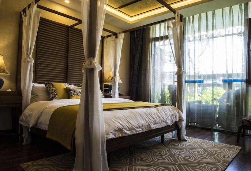 هتل Dali Valley Resort