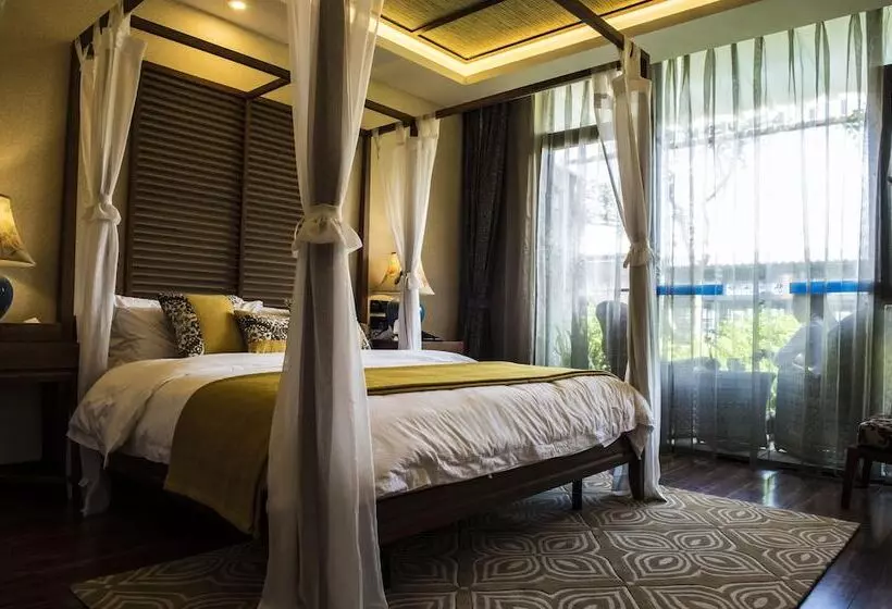 هتل Dali Valley Resort