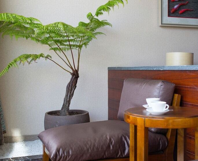 هتل Dali Valley Resort