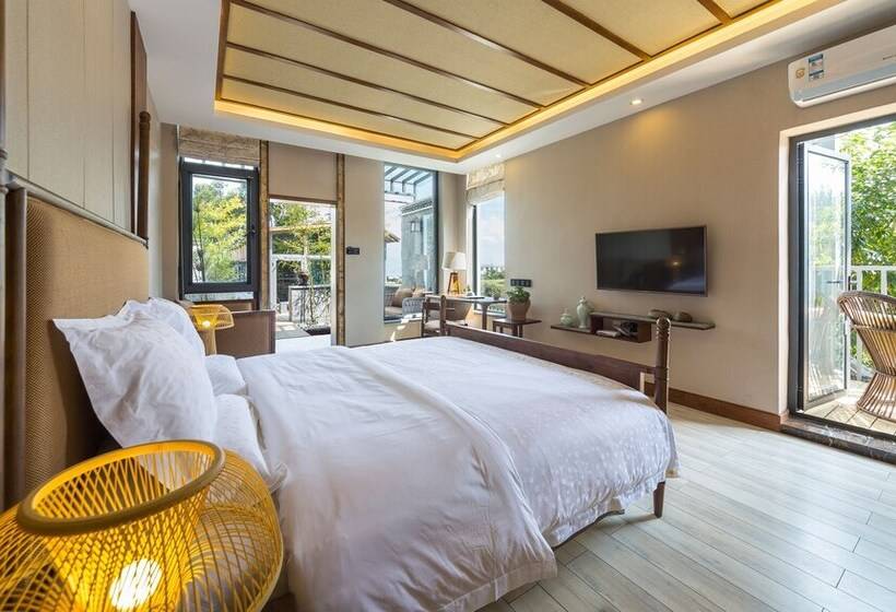 هتل Dali Valley Resort