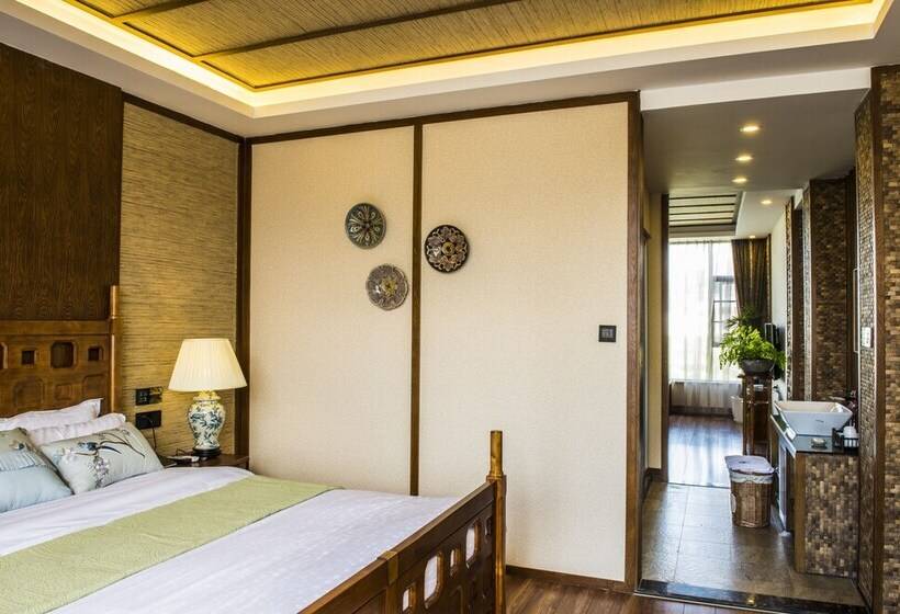 هتل Dali Valley Resort