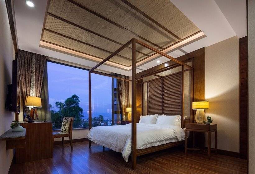 هتل Dali Valley Resort