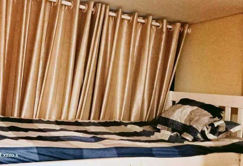 هتل Home4all  Hostel