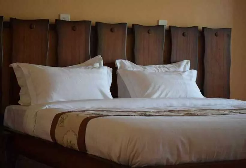 هتل Esikar Gardens