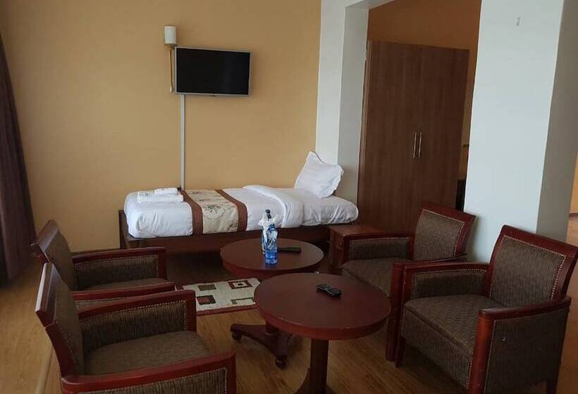 هتل Esikar Gardens