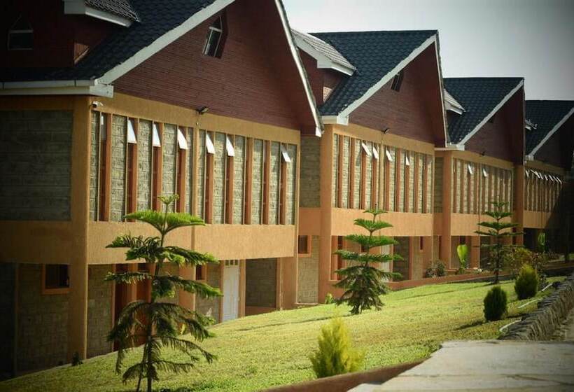 هتل Esikar Gardens