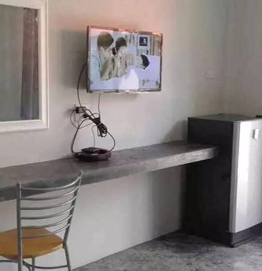 Majatalo Dr.banana's House