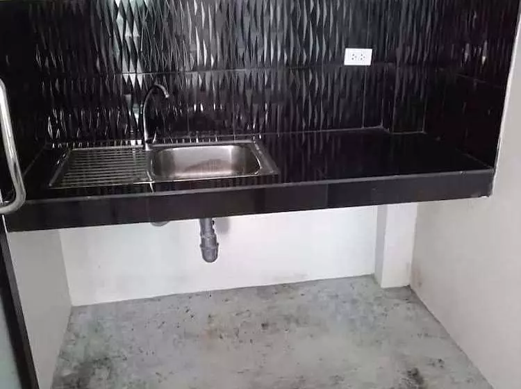 Majatalo Dr.banana's House