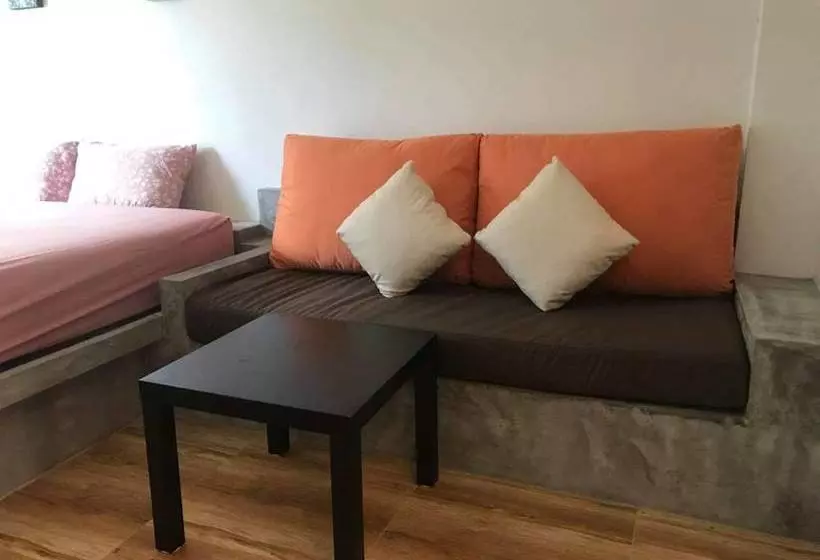 Majatalo Dr.banana's House