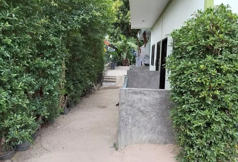 Majatalo Dr.banana's House