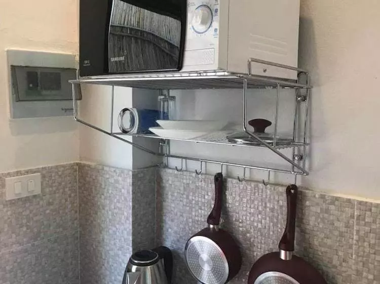 Majatalo Dr.banana's House