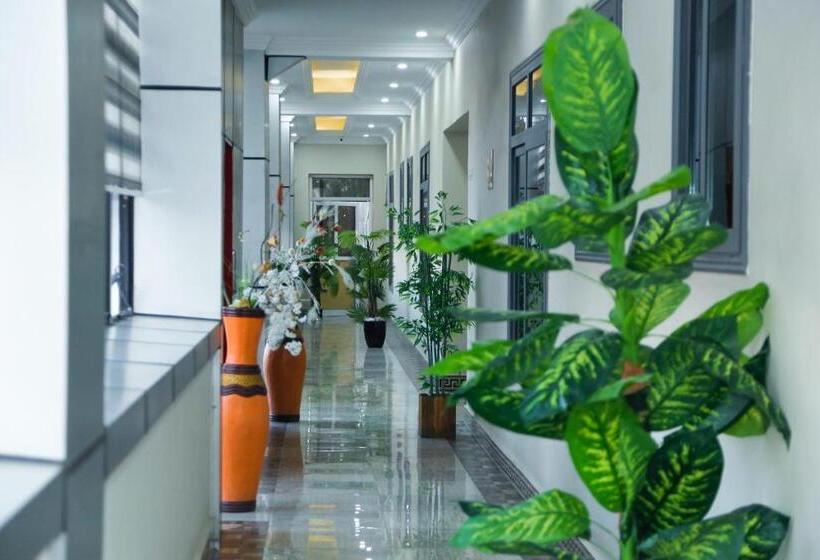 בית מלון כפרי Royal Tughimbe