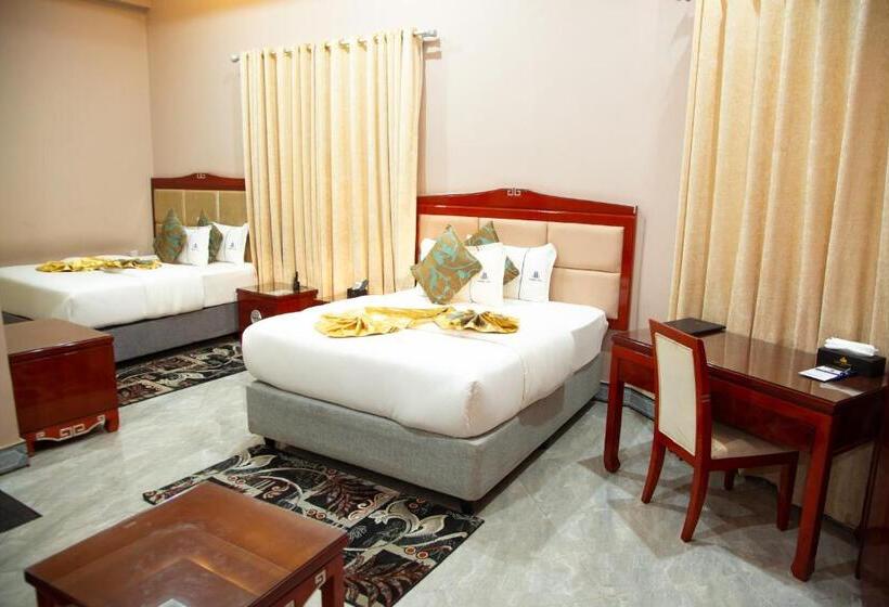 בית מלון כפרי Royal Tughimbe