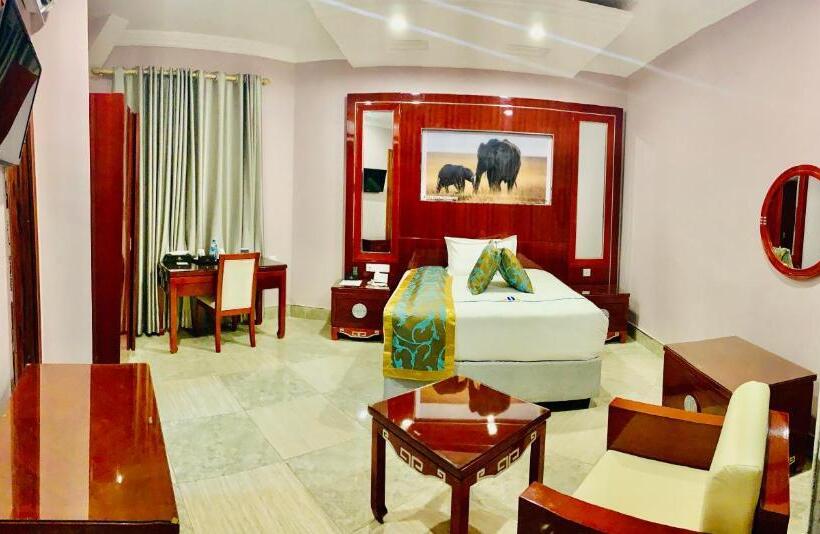 בית מלון כפרי Royal Tughimbe