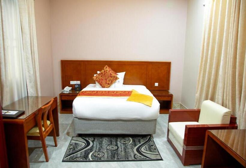 בית מלון כפרי Royal Tughimbe