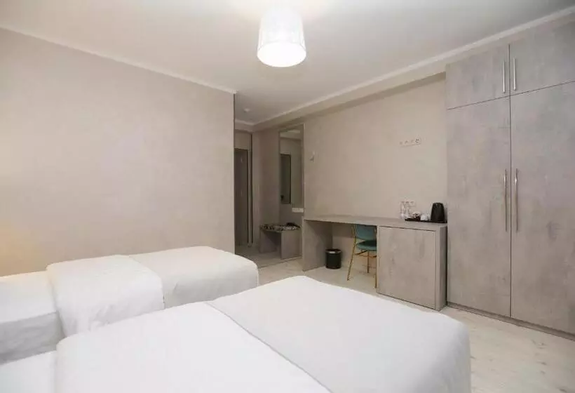 هتل Sunset Terrace Mestia