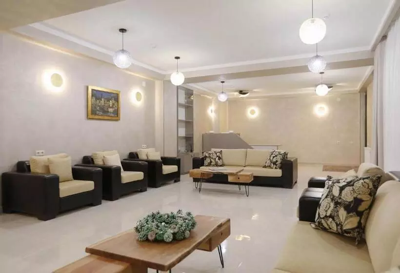 هتل Sunset Terrace Mestia