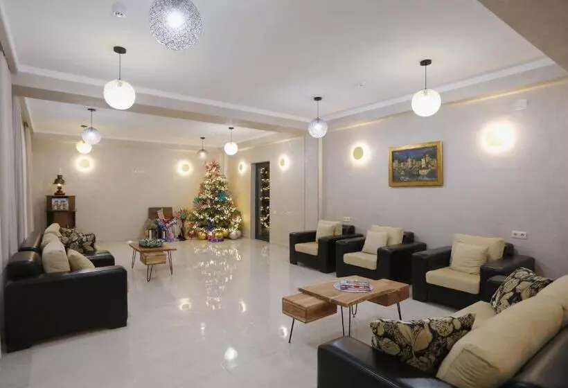 هتل Sunset Terrace Mestia