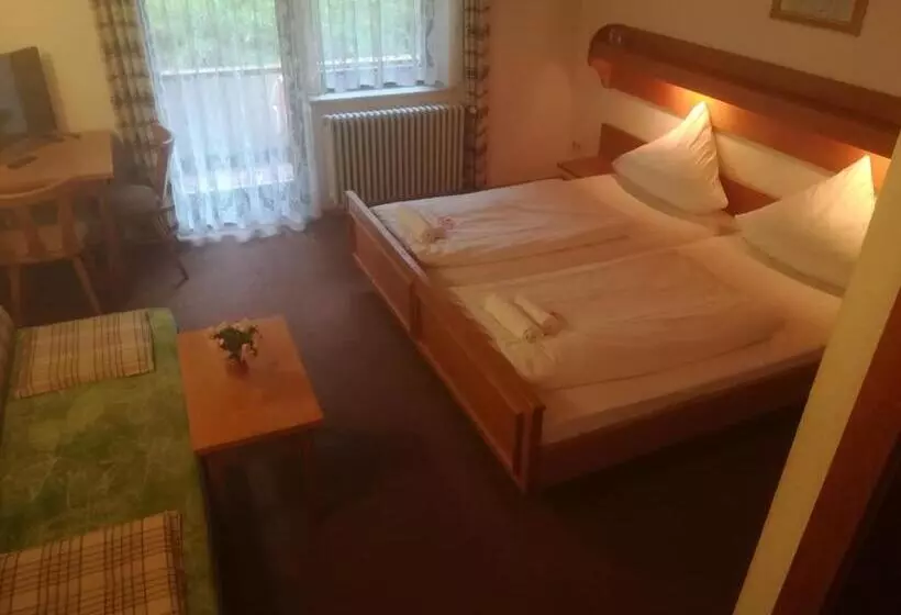 Hotel Waldhaus