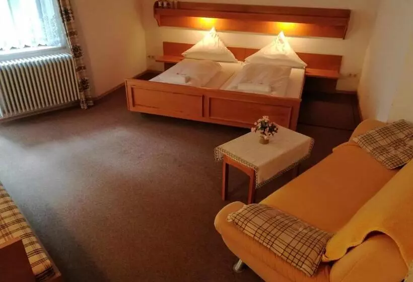 Hotel Waldhaus