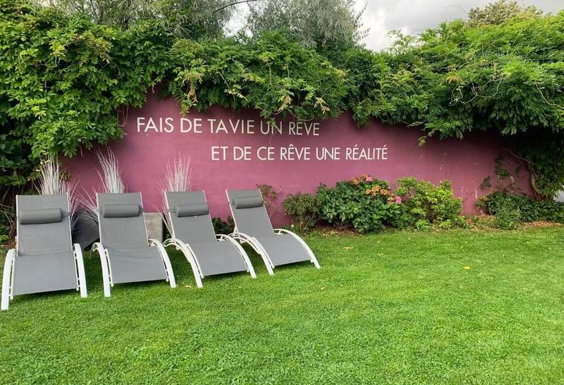 تختخواب و صبحانه Le Loft De Patricia